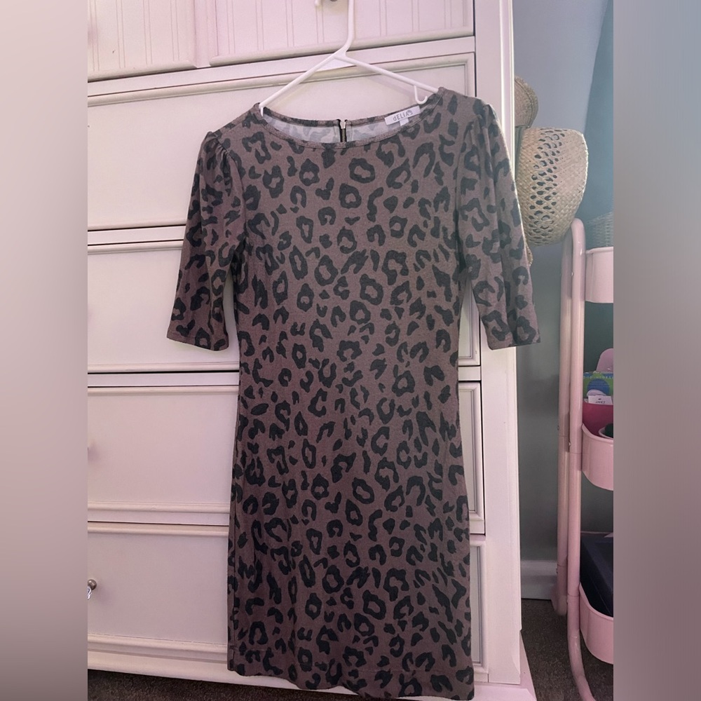 extremely soft material!! cheetah print dress